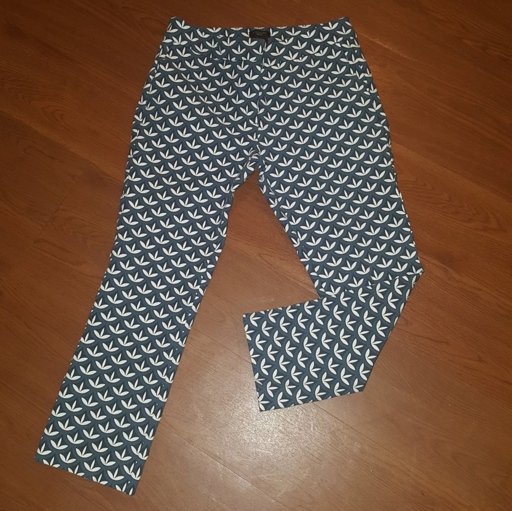Ann Taylor signature floral pattern ankle pants